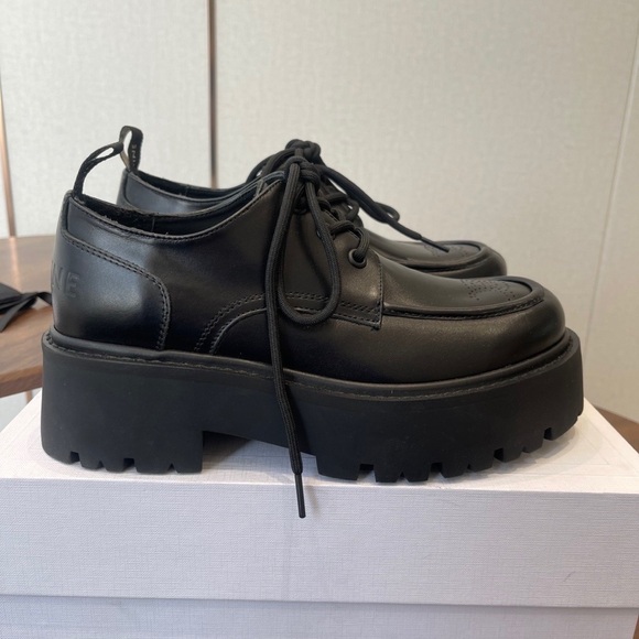 Celine Black Chunky Lace-Up Loafers - Picture 2 of 5